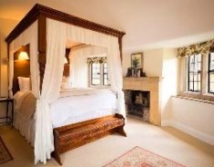 14th Century Medieval Manor House - Bedroom