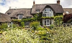 Thatched Cottage beautiful tranquil gardens